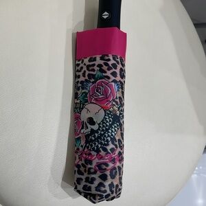 Ed Hardy Pink/Brown/Black Animal Print Skull & Roses Auto Open UMBRELLA